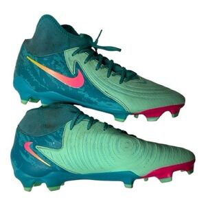 Nike Phantom Luna 2 Academy LV8 MG High Top Soccer Cleats FJ2561-300. Size 10.5.